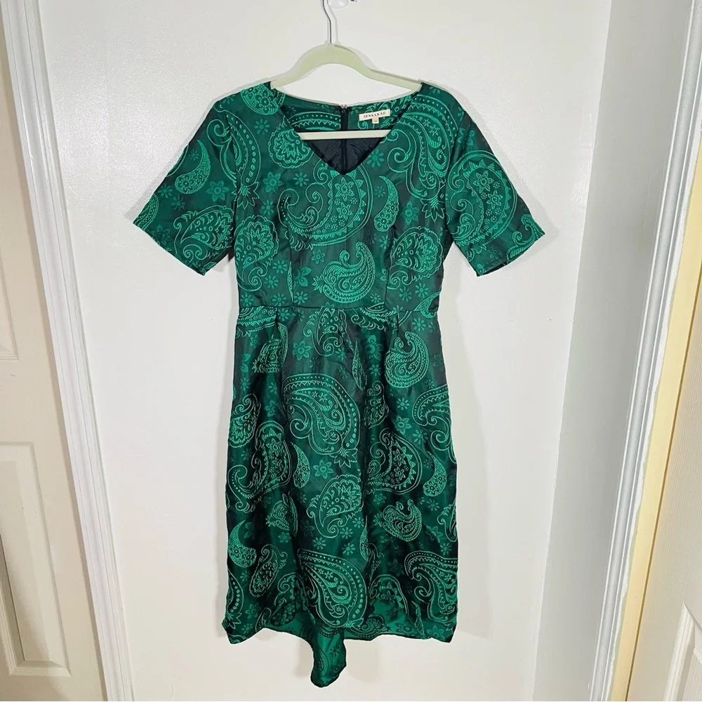 JessaKae Green Paisley Midi Dress - Picture 2 of 8